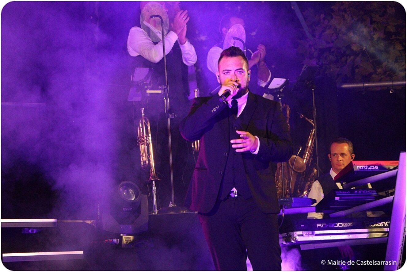 Fête de la Libération a la promenade du Château le mardi 20 août 2024 avec l'orchestre Newzik de Bruno Esposito