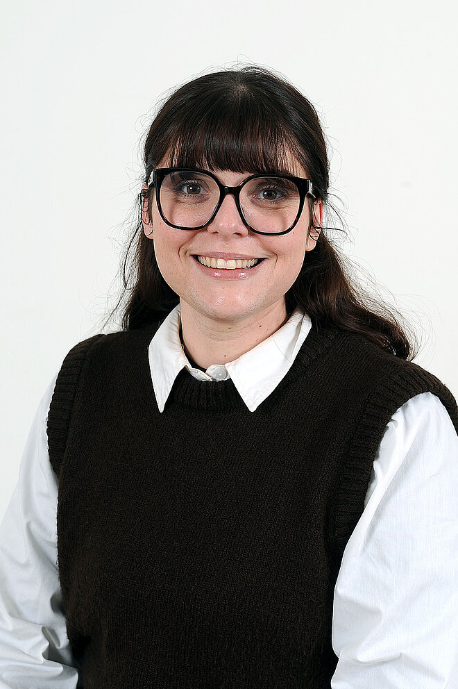 Portrait de face de Madame Margot MULES