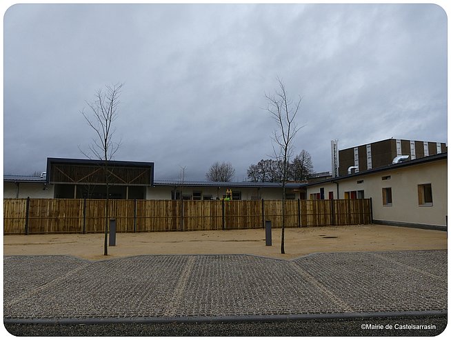 Parking de l'école maternelle