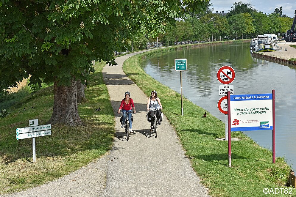 Photo du Canal des deux mers à Castelsarrasin