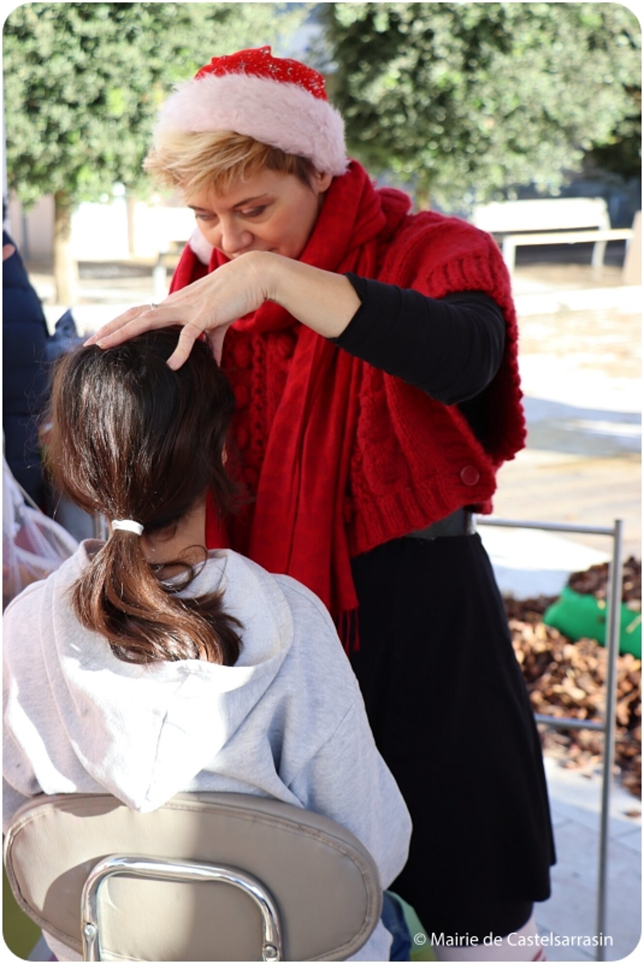 Stand de maquillage pour les Fêtes de Noël à Castelsarrasin