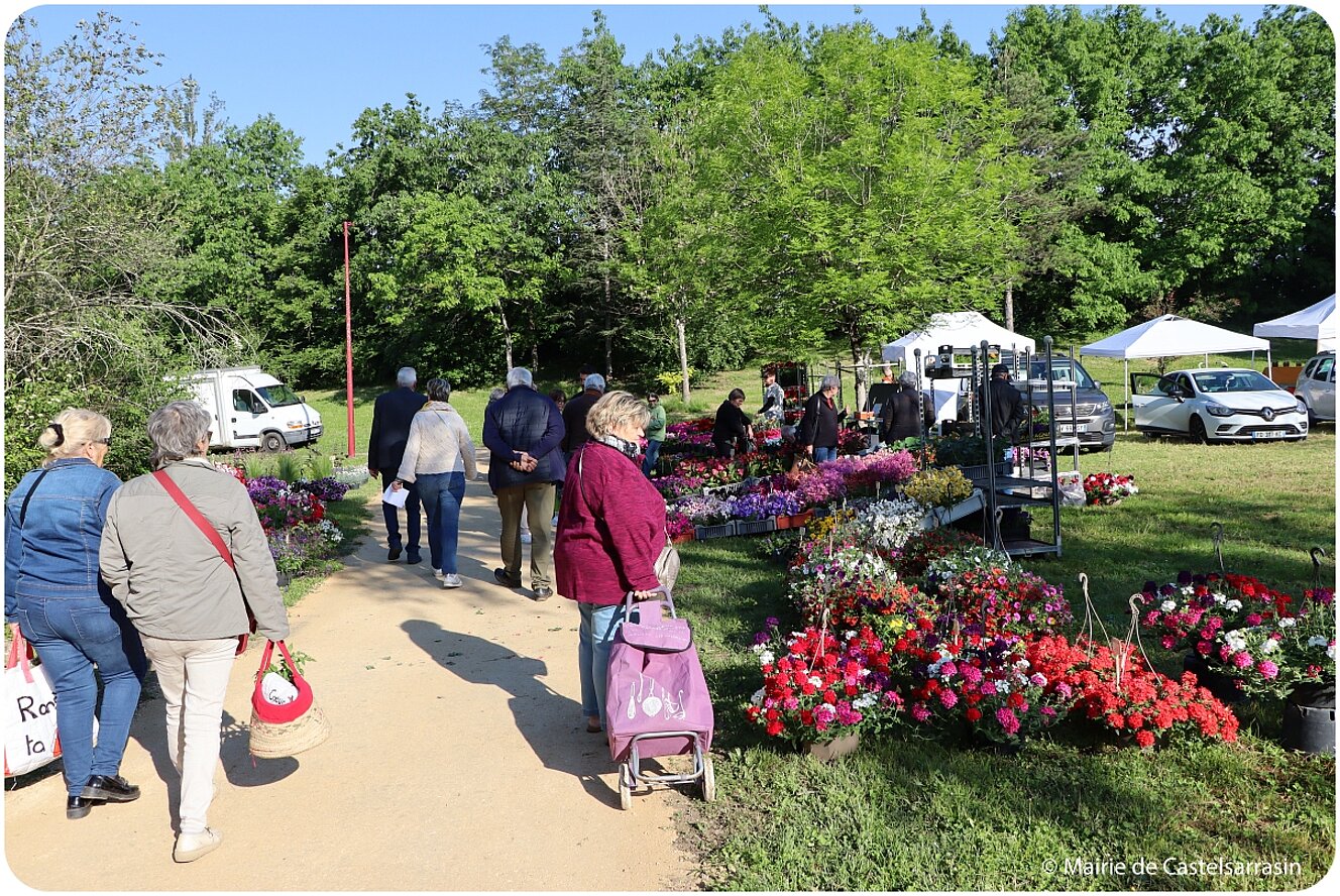 Arts en Fleurs 2025 au parc de Clairefont à Castelsarrasin