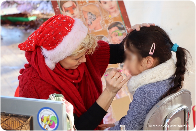 Stand de maquillage pour les Fêtes de Noël à Castelsarrasin