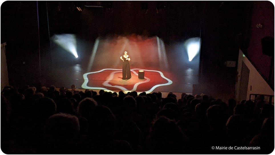 One Woman show par Antonia de Rendinger